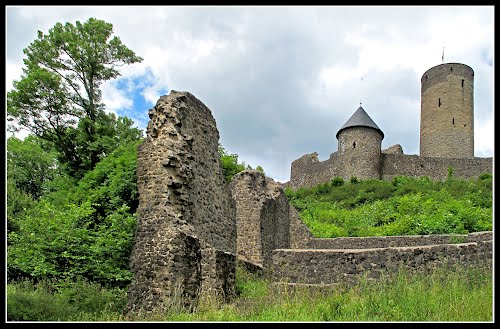 Замок Нюрбург