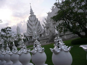 Храм Ват Ронг Хун. Достопримечательности Таиланда