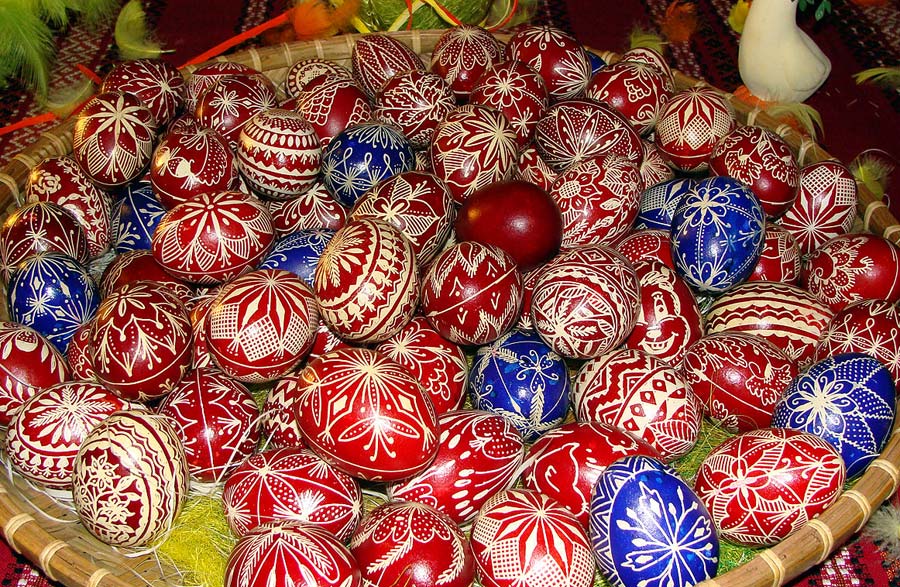 Традиционные болгарские пасхальные яйца