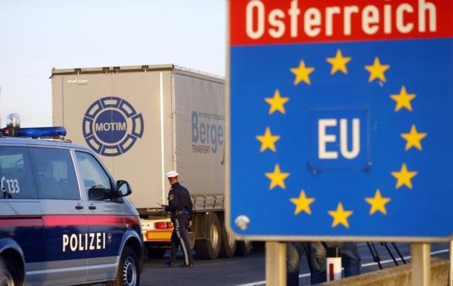 Австрия закрывает границы