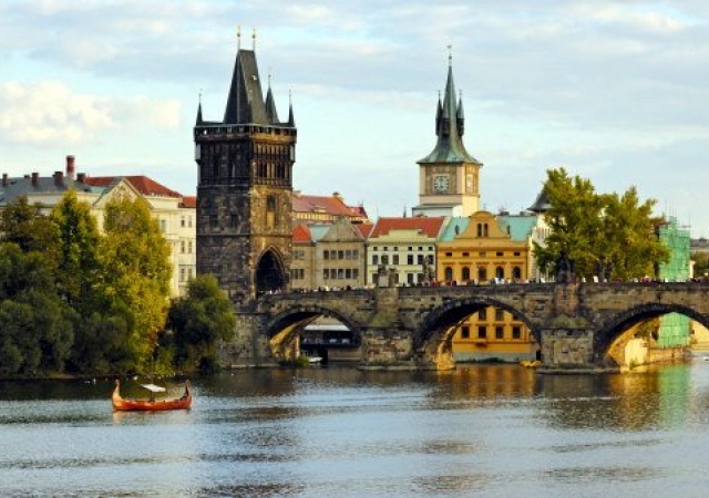 Туристам советуют гулять по Праге самостоятельно
