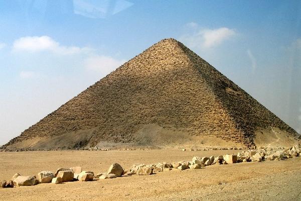 В Египте нашли древнейшую пирамиду