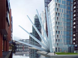 В Лондоне построят мост-вентилятор