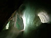 В ледяной пещере Айсризенвельт