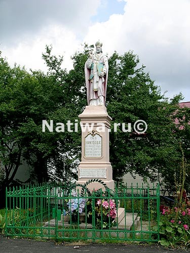 Олесько. Статуя св. Николая